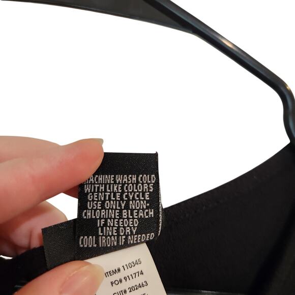 Torrid Long Sleeve Peasant Blouse Black Top Grommets Casual Streetwear Goth 1X - Picture 8 of 8